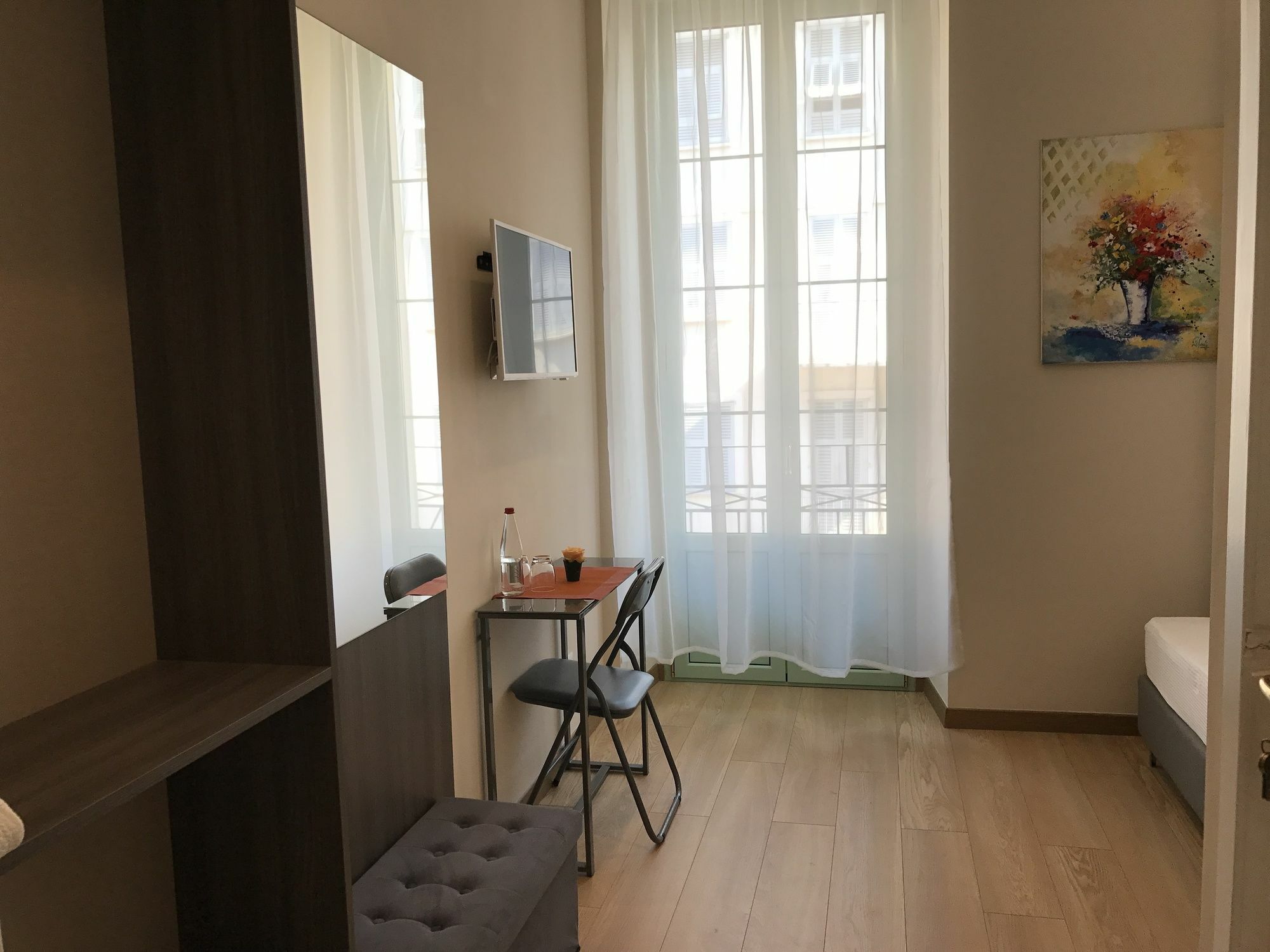Boutique Neptune 2* Nizza