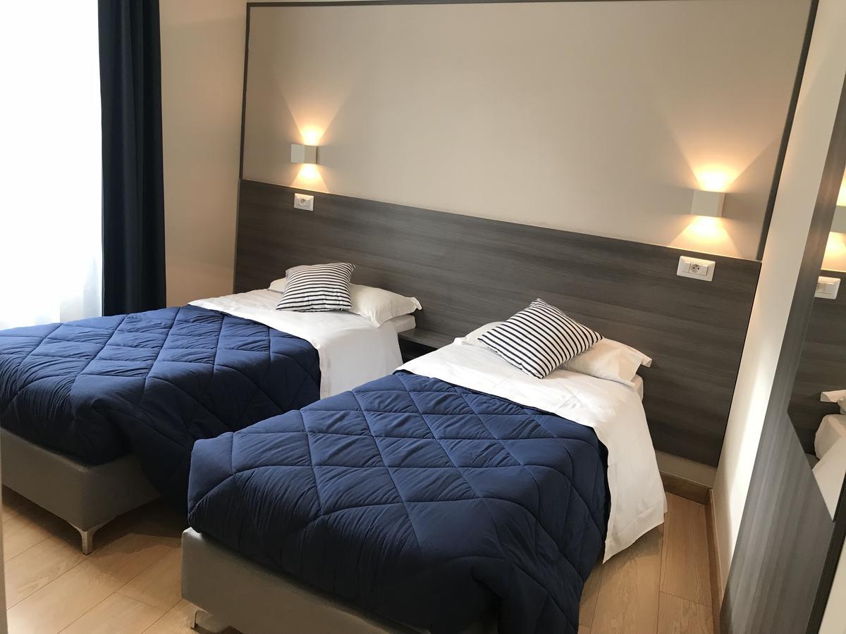 Boutique Neptune 2* Nizza